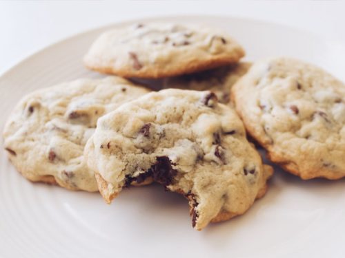 How to Make Delicious Chocolate Chip Cookies
